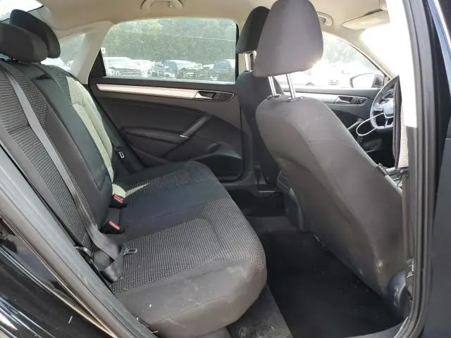 2016 VOLKSWAGEN PASSAT S  