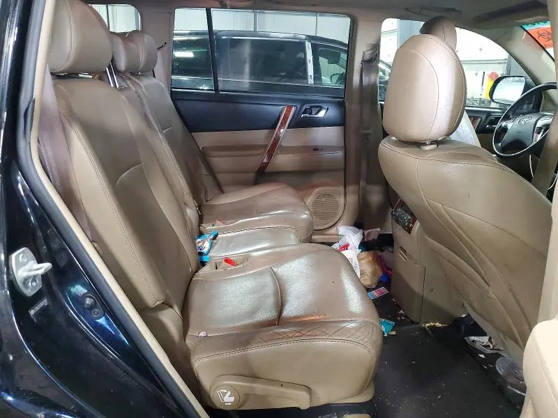 2011 TOYOTA HIGHLANDER LIMITED  