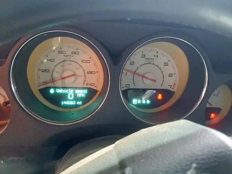 2013 DODGE CHALLENGER SXT  