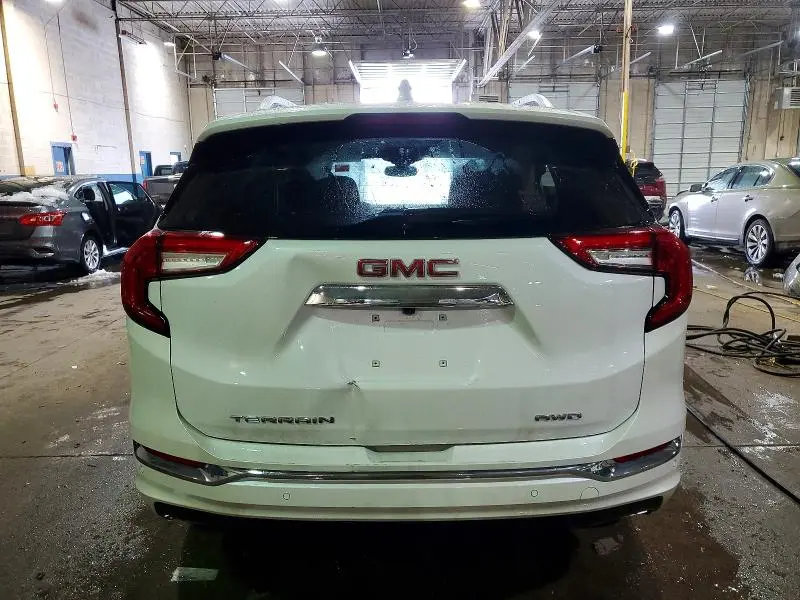 2024 GMC TERRAIN DENALI  