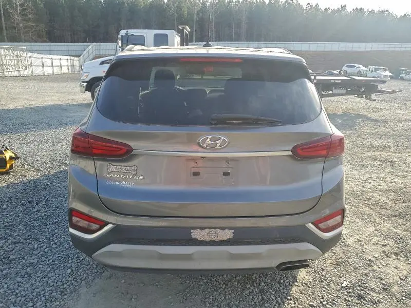 2019 HYUNDAI SANTA FE SE  