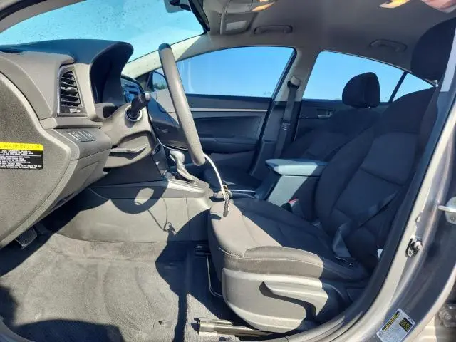 2018 HYUNDAI ELANTRA SE  