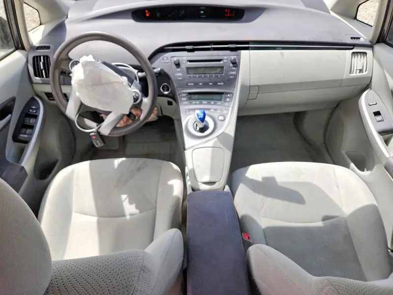 2010 TOYOTA PRIUS II  