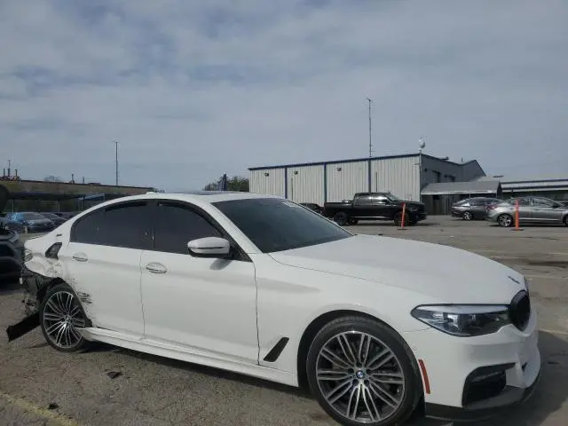 2018 BMW 530E 