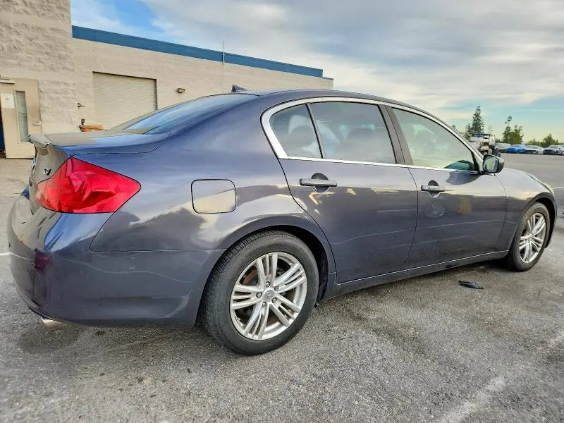 2013 INFINITI G37 BASE  