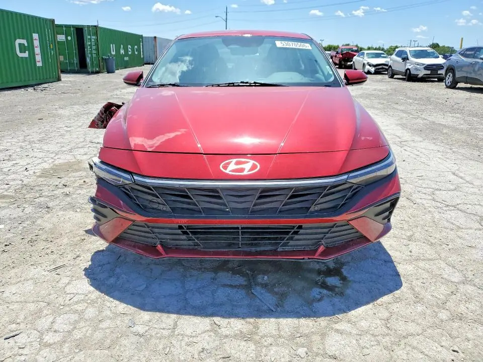 2024 HYUNDAI ELANTRA SEL  