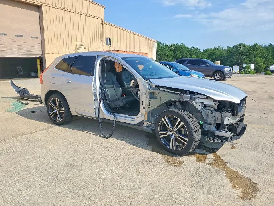 2019 VOLVO XC60 T5 MOMENTUM  