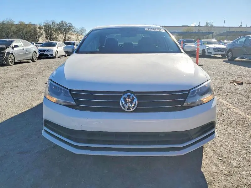 2016 VOLKSWAGEN JETTA SE  