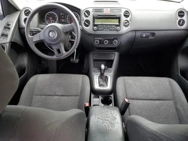 2011 VOLKSWAGEN TIGUAN S  