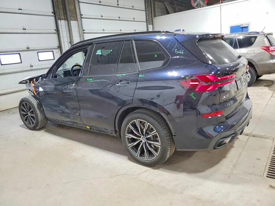 2025 BMW X5 XDRIVE50E  
