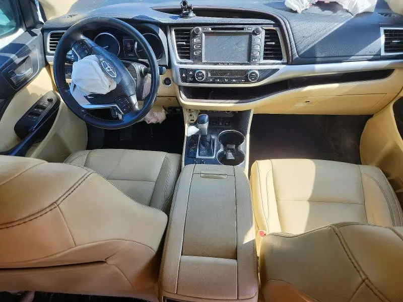 2018 TOYOTA HIGHLANDER XLE  