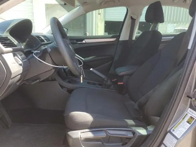 2015 VOLKSWAGEN PASSAT S  