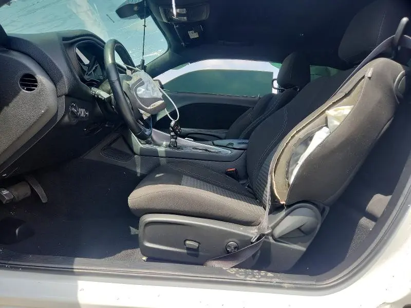 2022 DODGE CHALLENGER SXT  