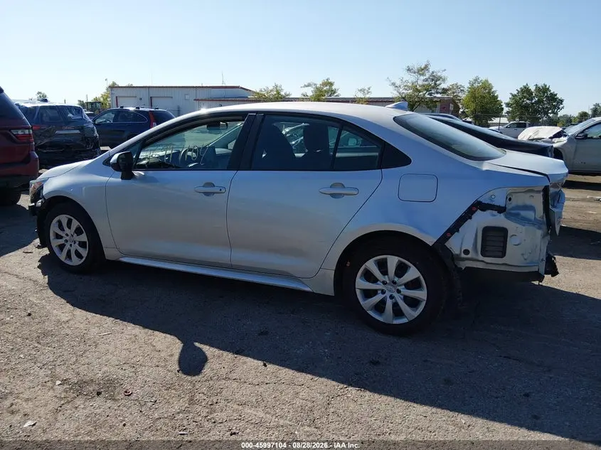 2022 TOYOTA COROLLA LE