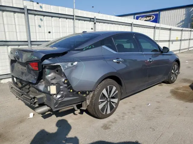 2020 NISSAN ALTIMA SL  