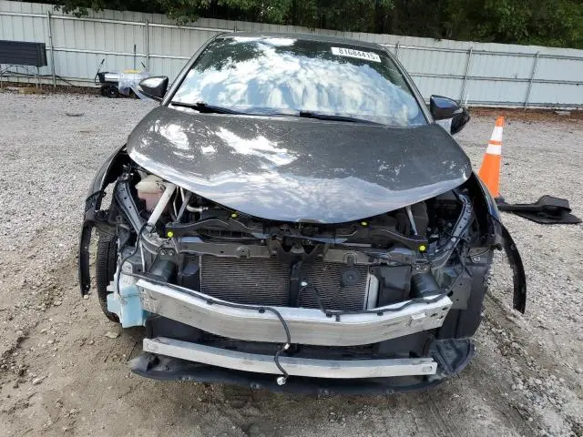 2021 TOYOTA C-HR XLE  