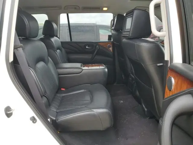 2016 INFINITI QX80   