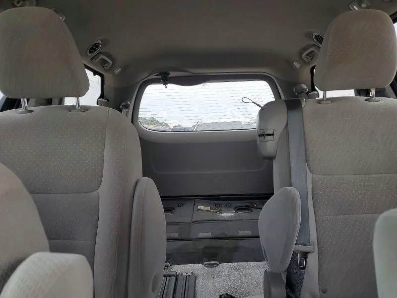 2020 TOYOTA SIENNA LE  