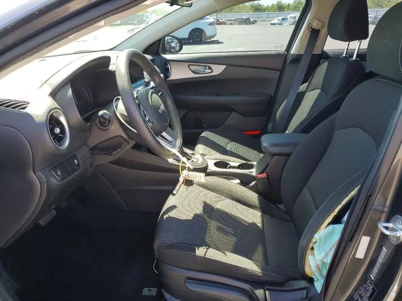 2022 KIA FORTE FE  