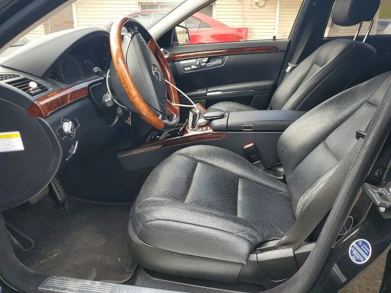 2010 MERCEDES-BENZ S 550  