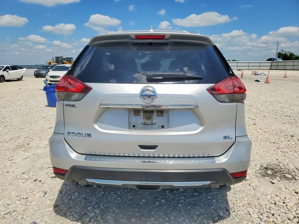 2017 NISSAN ROGUE SL  