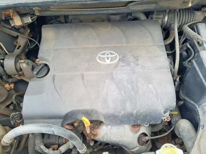 2011 TOYOTA SIENNA XLE  