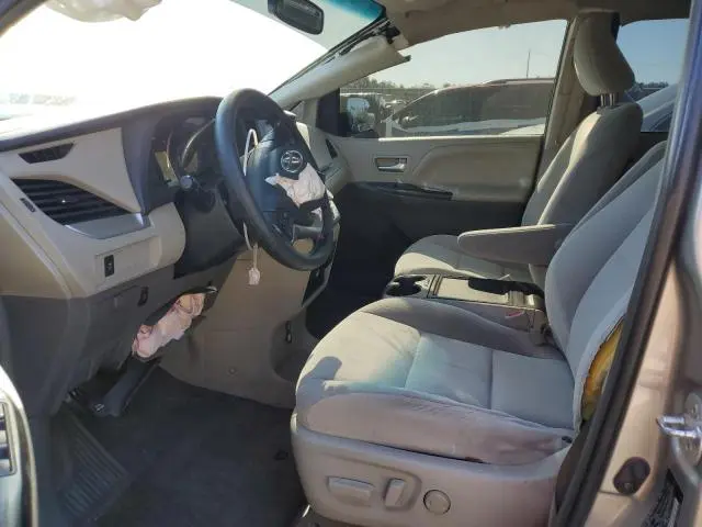 2015 TOYOTA SIENNA LE  