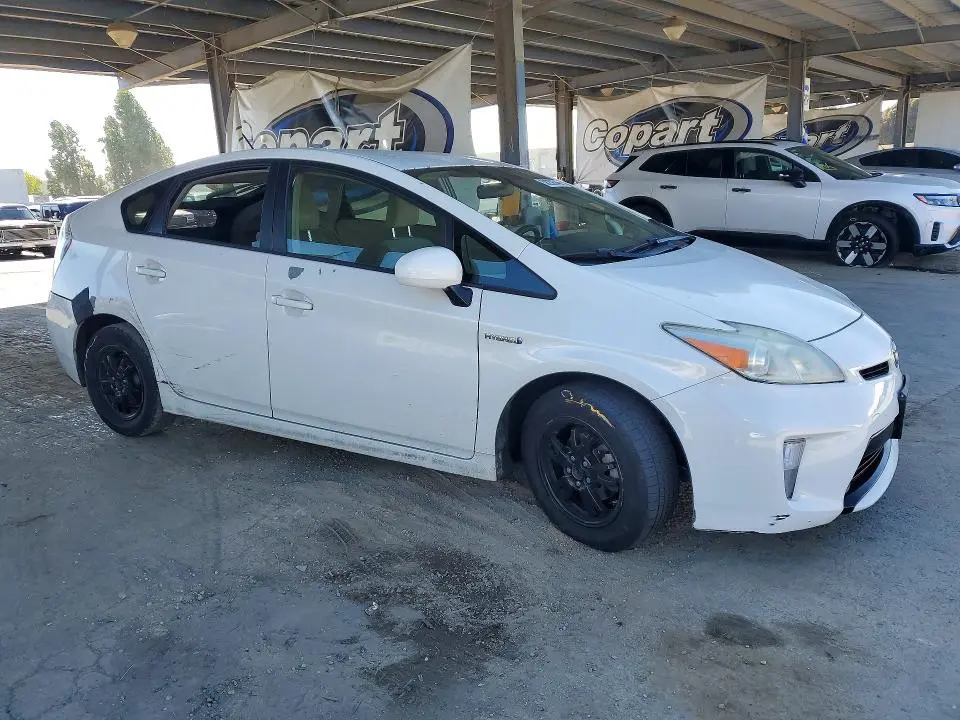 2012 TOYOTA PRIUS THREE  