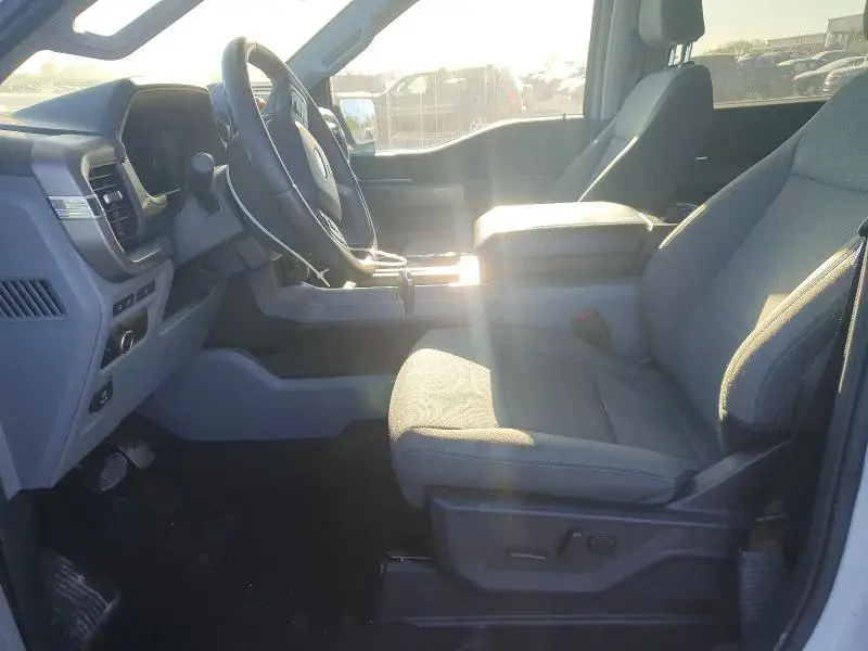 2024 FORD F150 XLT  