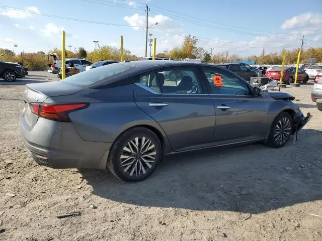 2024 NISSAN ALTIMA SV  