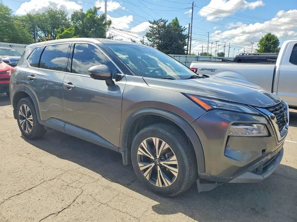 2021 NISSAN ROGUE SV  