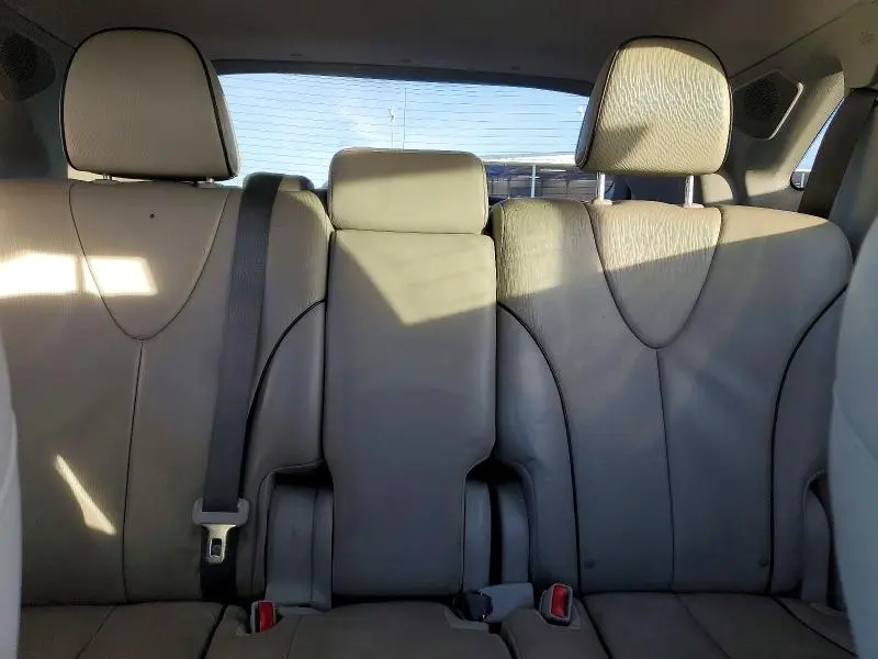 2014 TOYOTA VENZA LE  