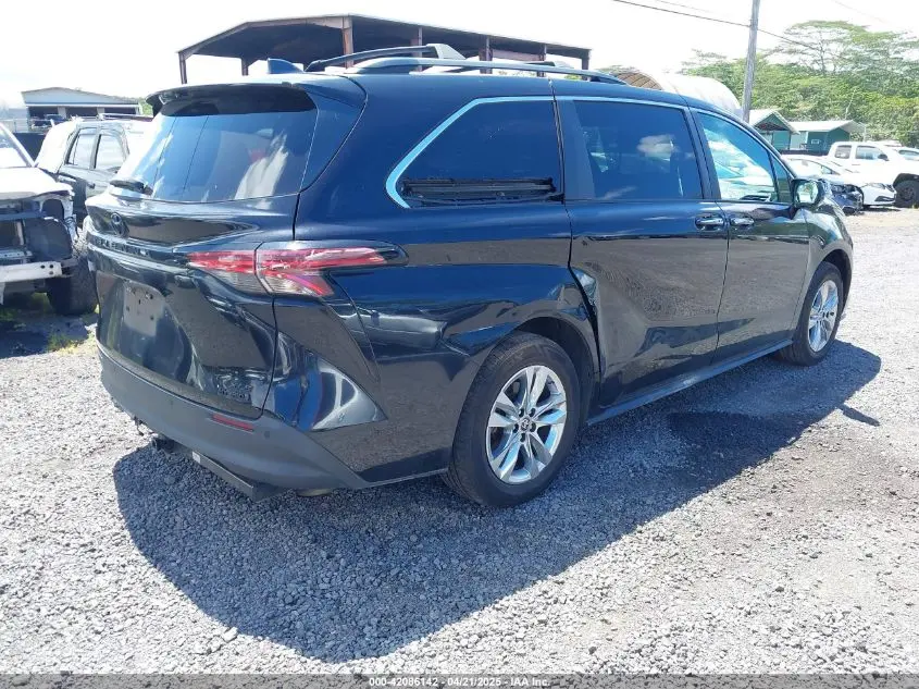 2022 TOYOTA SIENNA XLE WOODLAND EDITION