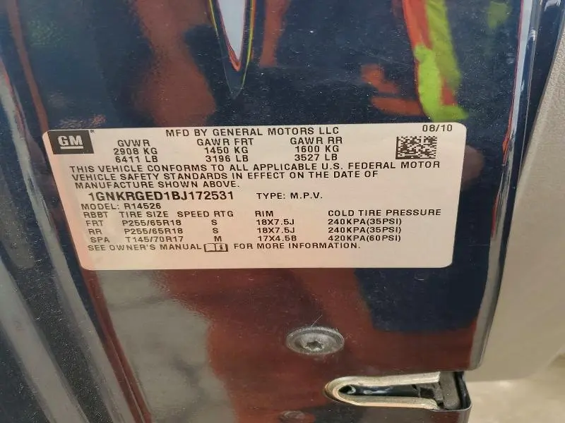 2011 CHEVROLET TRAVERSE LT  