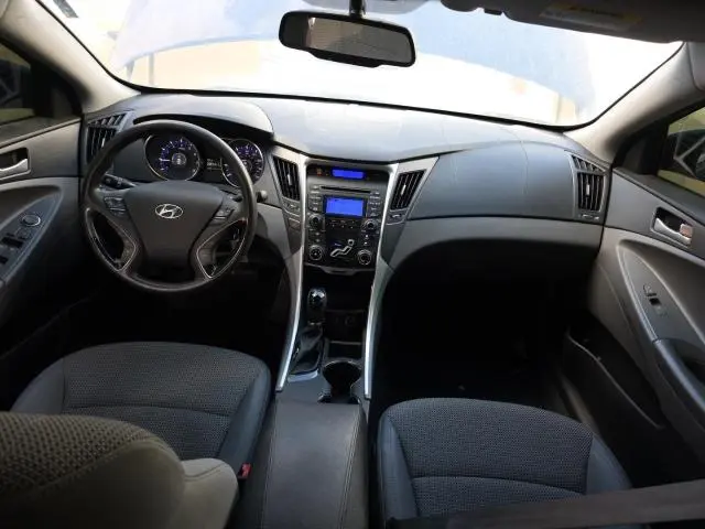2012 HYUNDAI SONATA GLS  