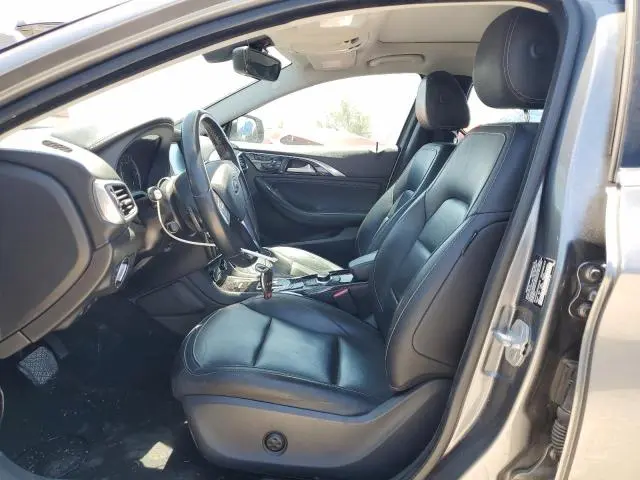 2017 INFINITI QX30 BASE  