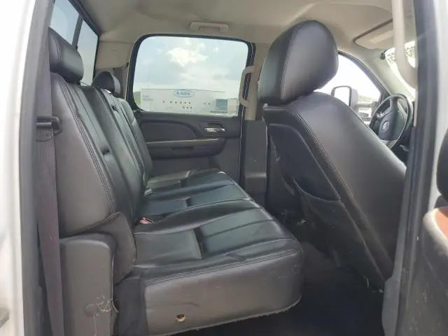 2011 GMC SIERRA K2500 SLT  