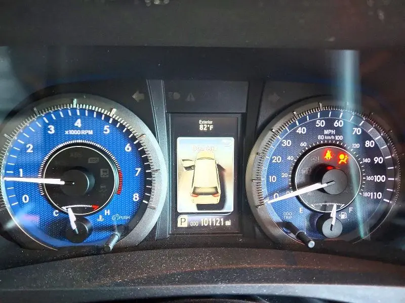 2017 TOYOTA SIENNA XLE 8-PASSENGER  