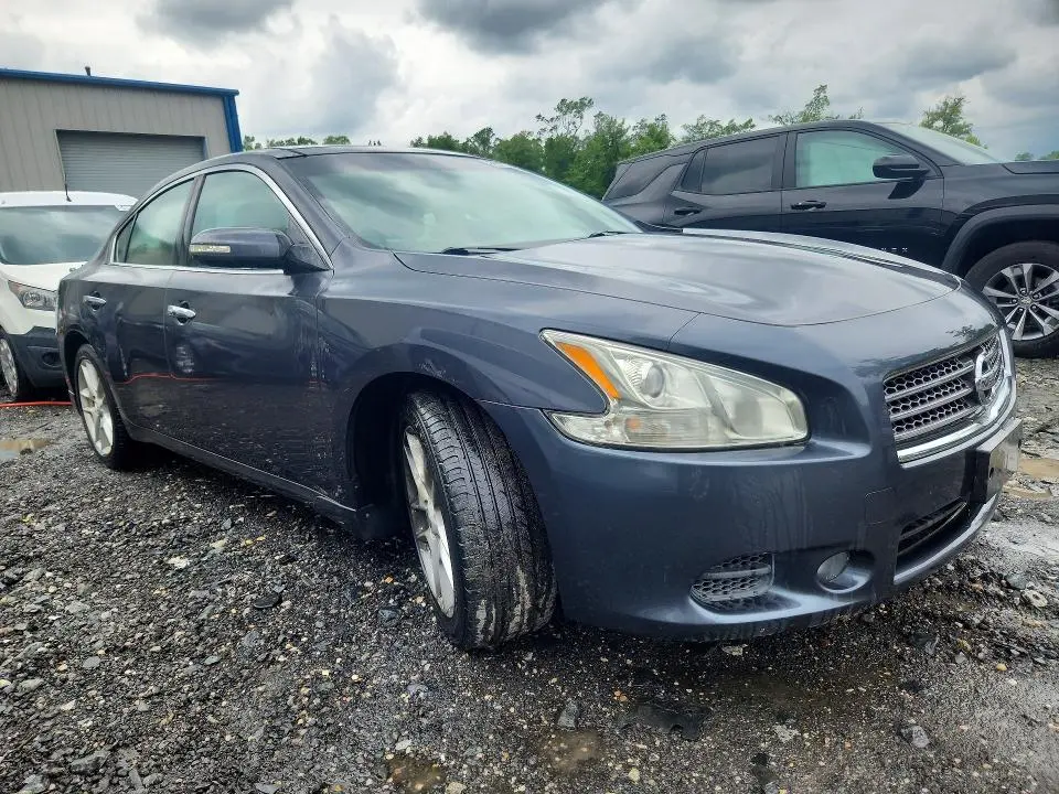 2010 NISSAN MAXIMA 3.5 S  