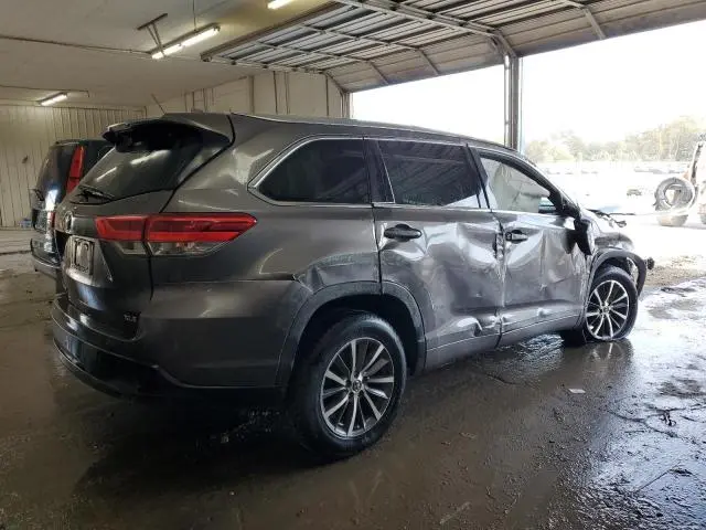 2018 TOYOTA HIGHLANDER SE  