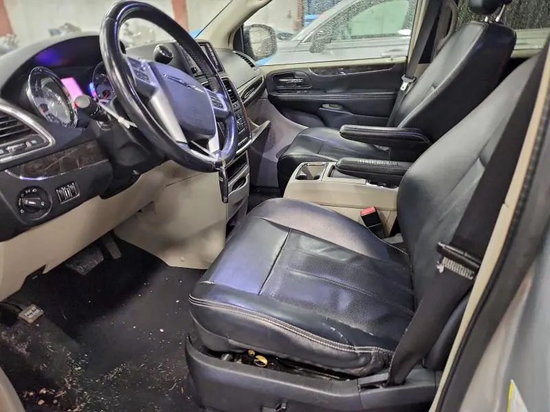 2012 CHRYSLER TOWN & COUNTRY TOURING  