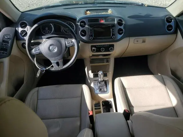2011 VOLKSWAGEN TIGUAN S  