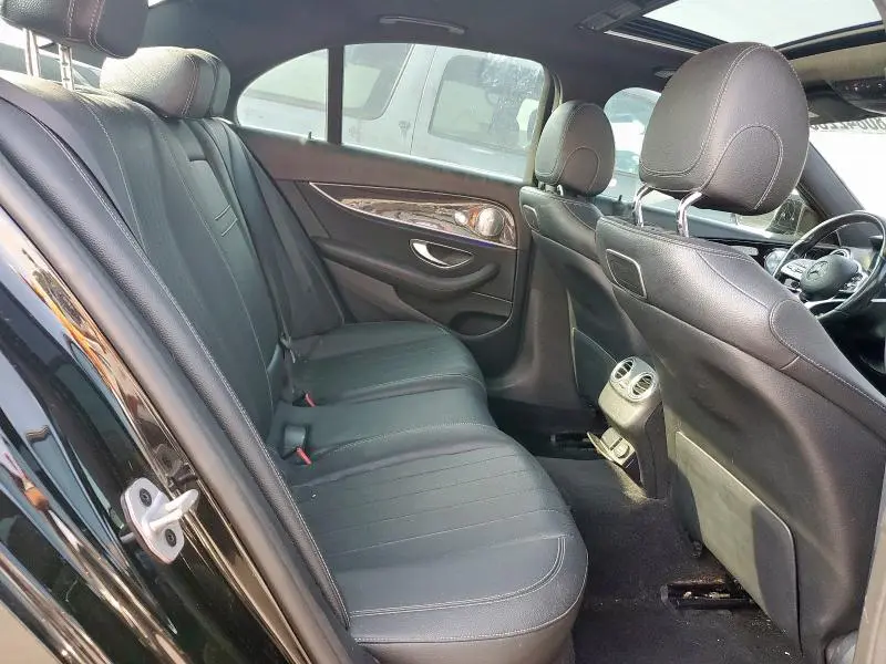 2019 MERCEDES-BENZ E 300  