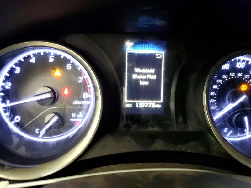 2018 TOYOTA CAMRY SE  