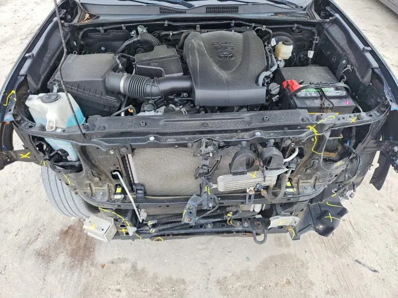 2020 TOYOTA TACOMA SR5 V6  