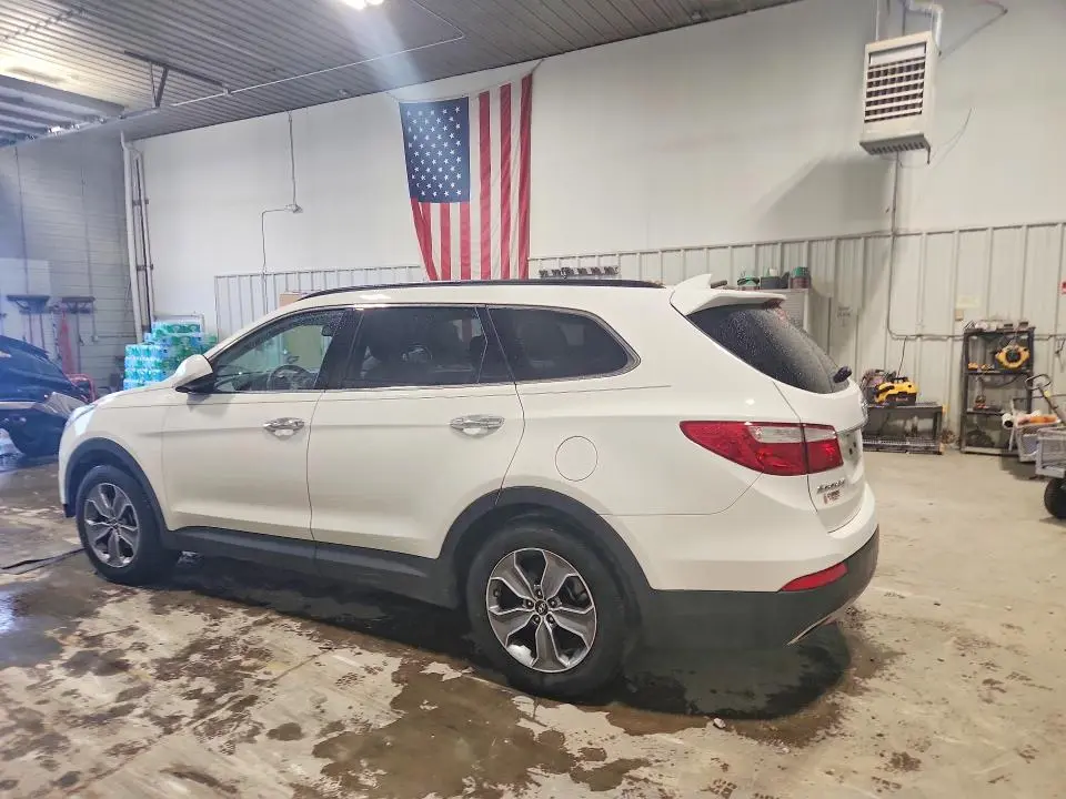 2016 HYUNDAI SANTA FE SE  