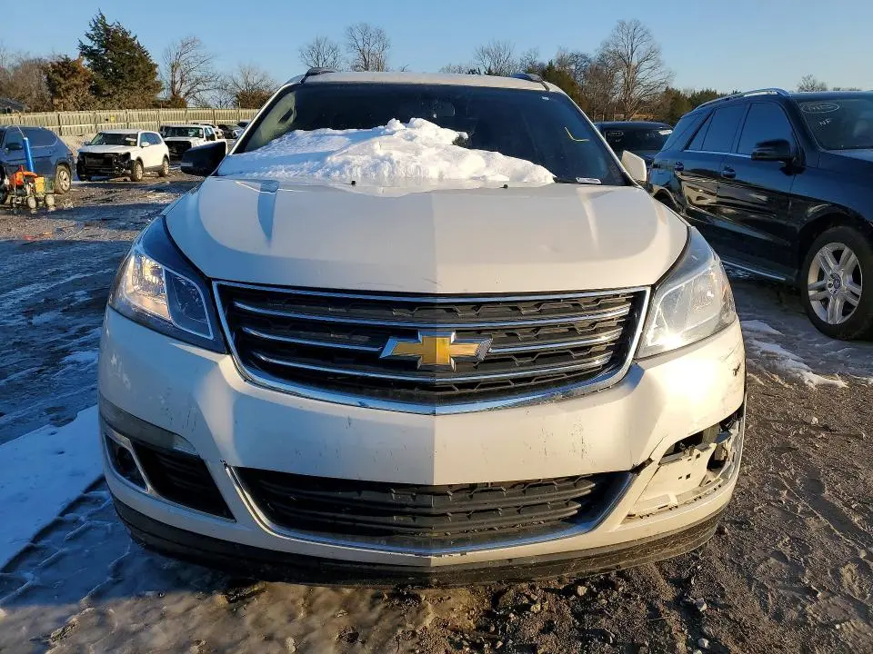 2014 CHEVROLET TRAVERSE LT  