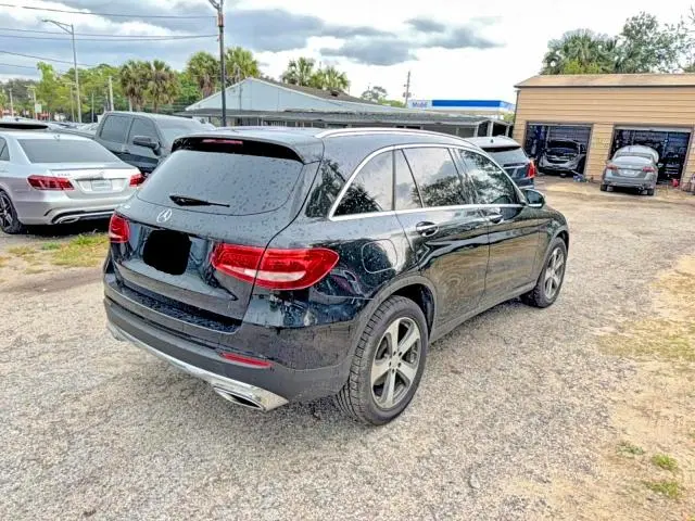 2017 MERCEDES-BENZ GLC 300  