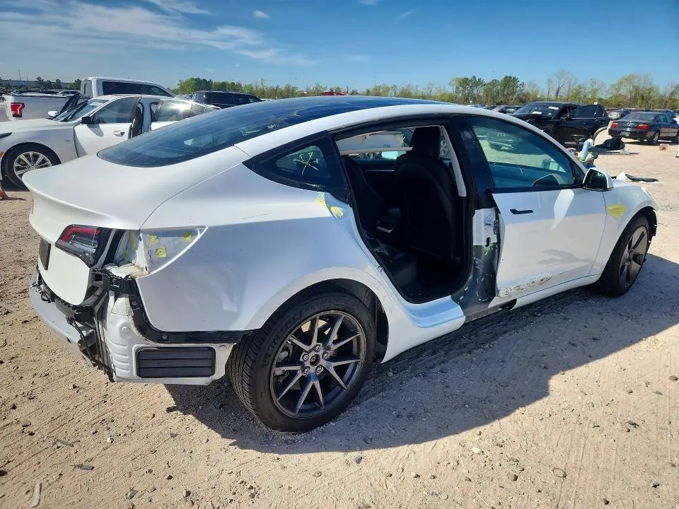 2021 TESLA MODEL 3   