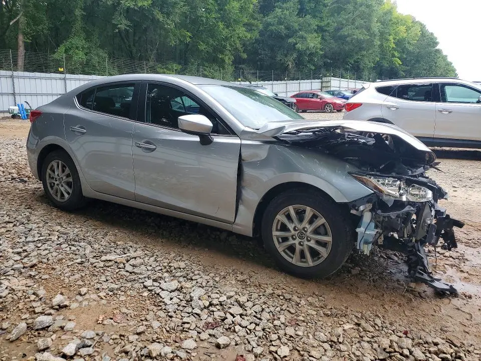 2015 MAZDA 3 TOURING  